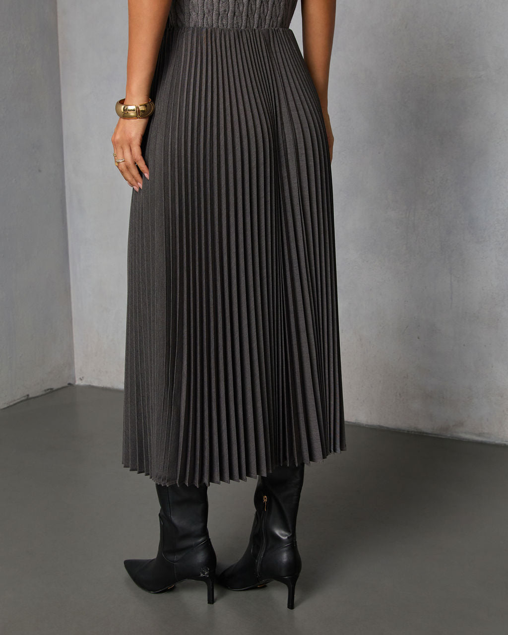 Vionette Pleated Midi Skirt